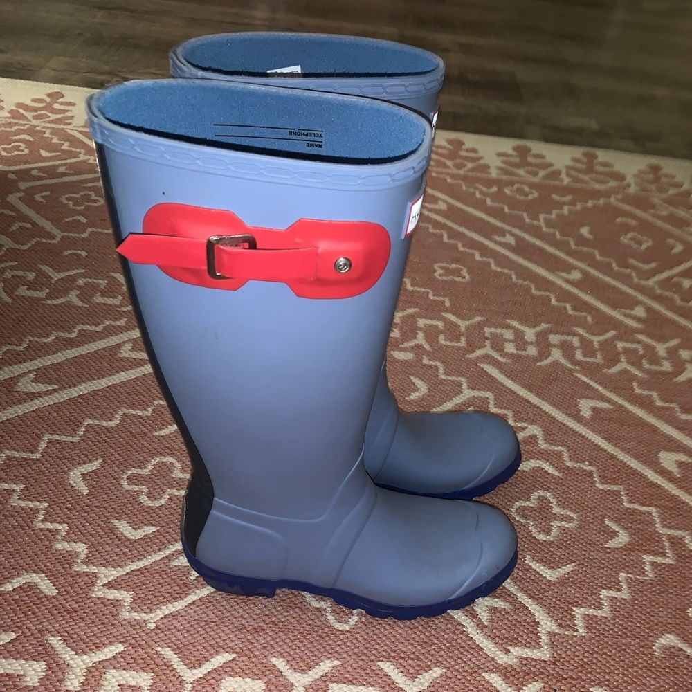 blue and coral hunter boots!